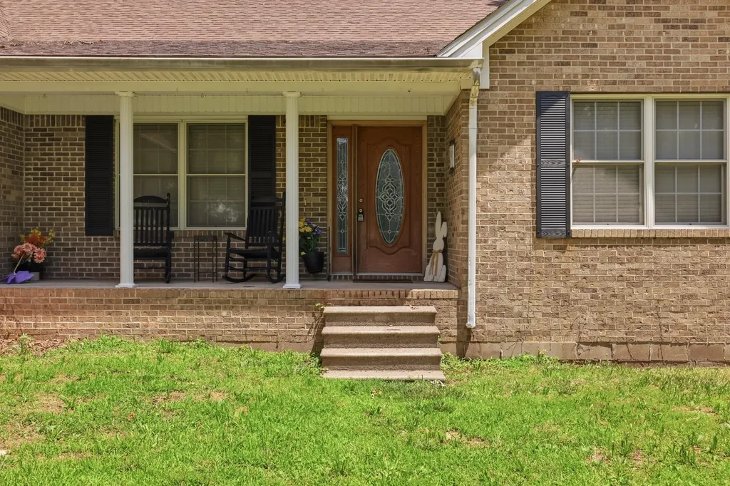 300 Rocky Point Lane Gilbertsville KY 42044