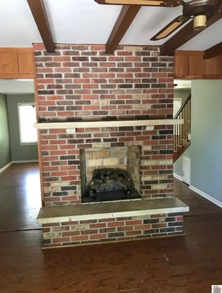 718 Moscow Avenue Hickman KY 42050