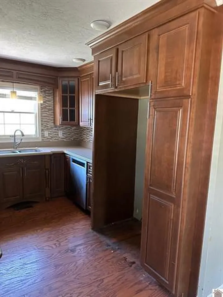 718 Moscow Avenue Hickman KY 42050
