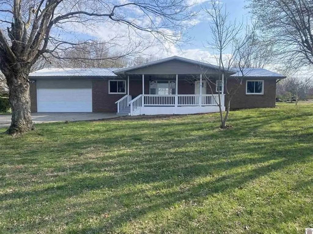 2135 Old Canton Pike Cadiz KY 42211