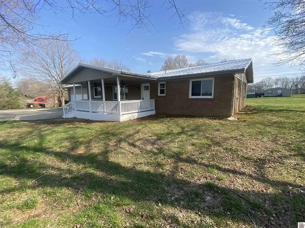 2135 Old Canton Pike Cadiz KY 42211
