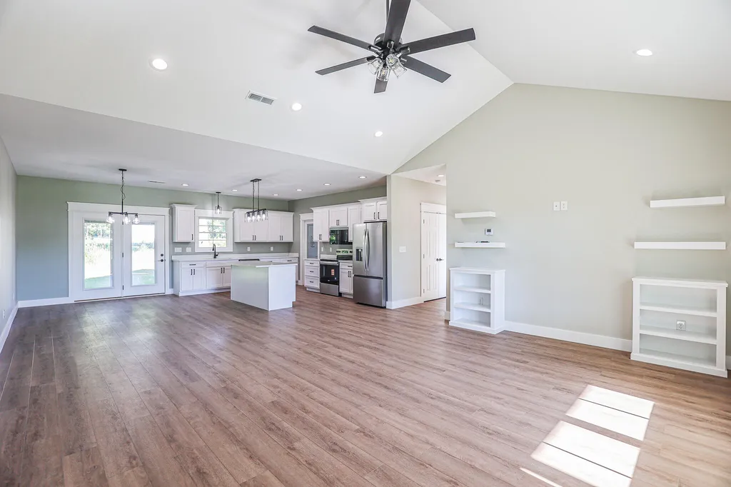 261 Ayly Estates Drive Mayfield KY 42066