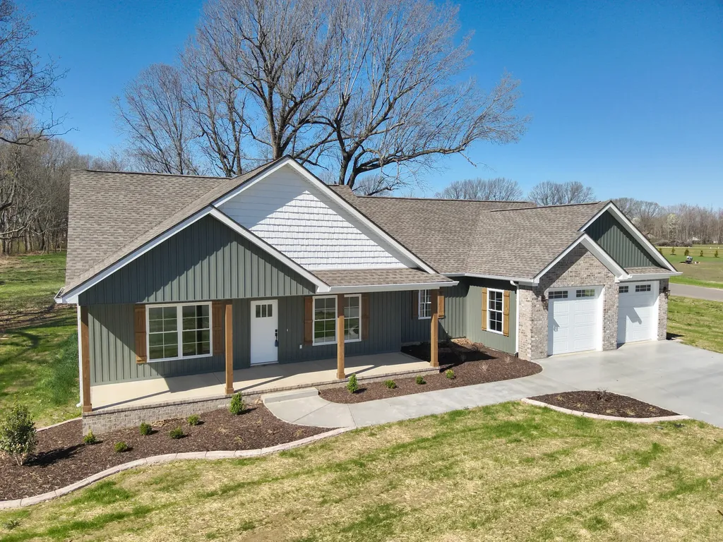 261 Ayly Estates Drive Mayfield KY 42066