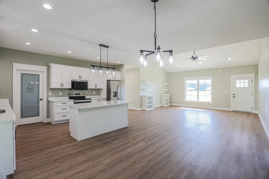 261 Ayly Estates Drive Mayfield KY 42066