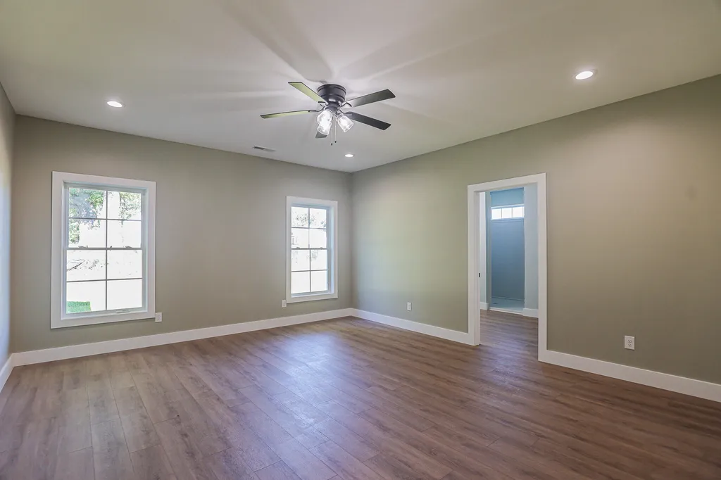 261 Ayly Estates Drive Mayfield KY 42066