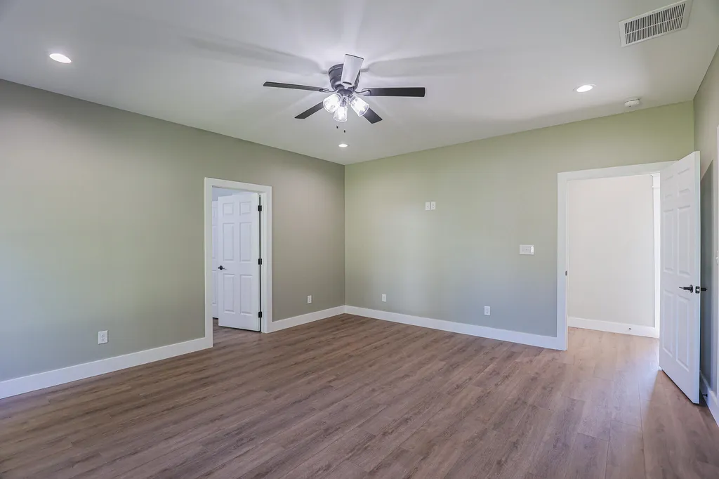 261 Ayly Estates Drive Mayfield KY 42066