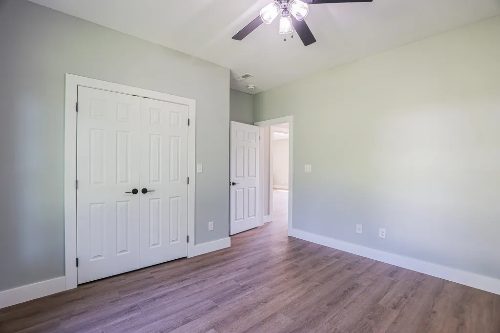 261 Ayly Estates Drive Mayfield KY 42066