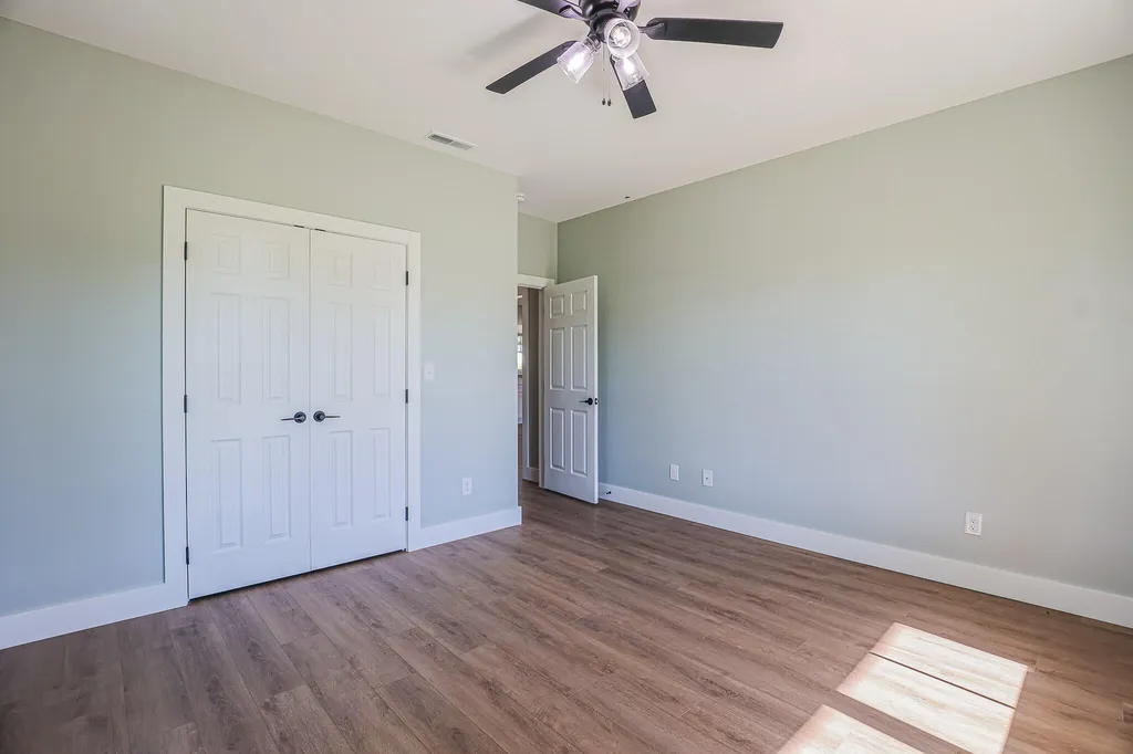 261 Ayly Estates Drive Mayfield KY 42066