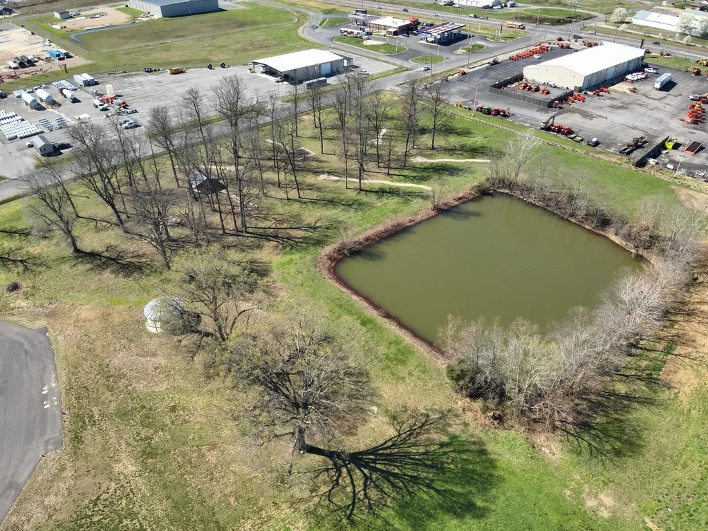 261 Ayly Estates Drive Mayfield KY 42066