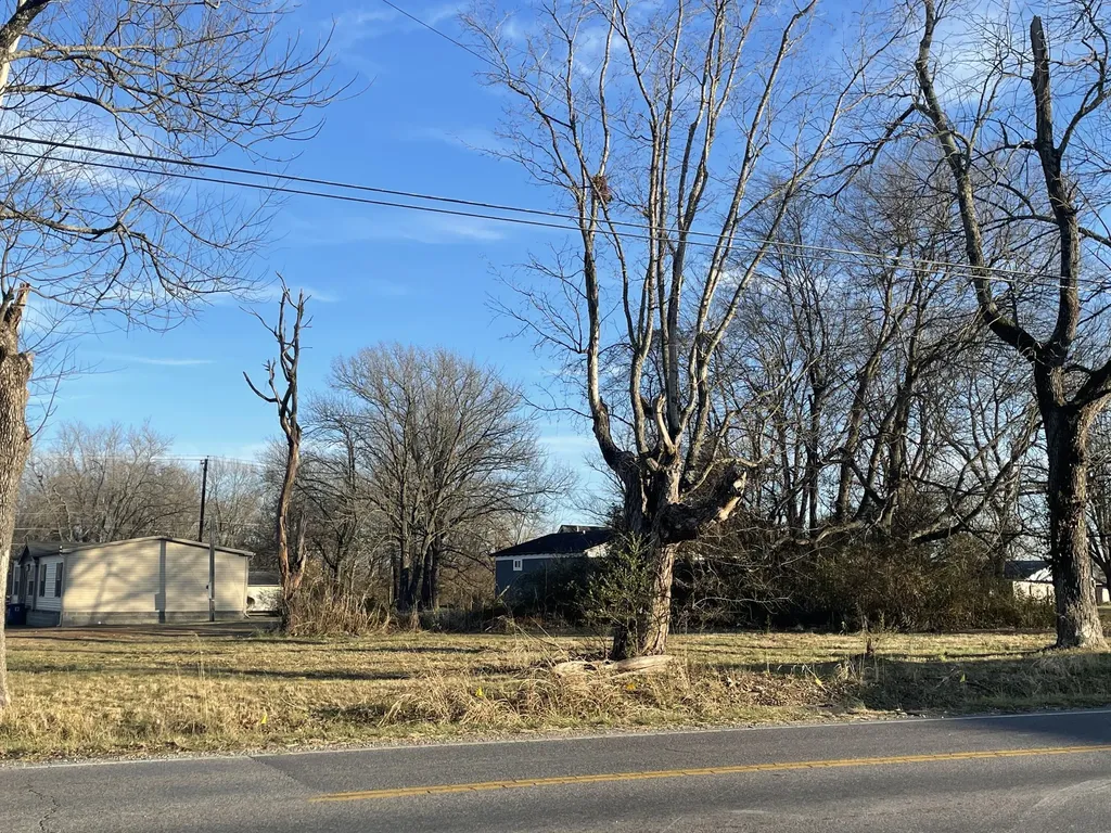 521 S 4th Street Murray KY 42071
