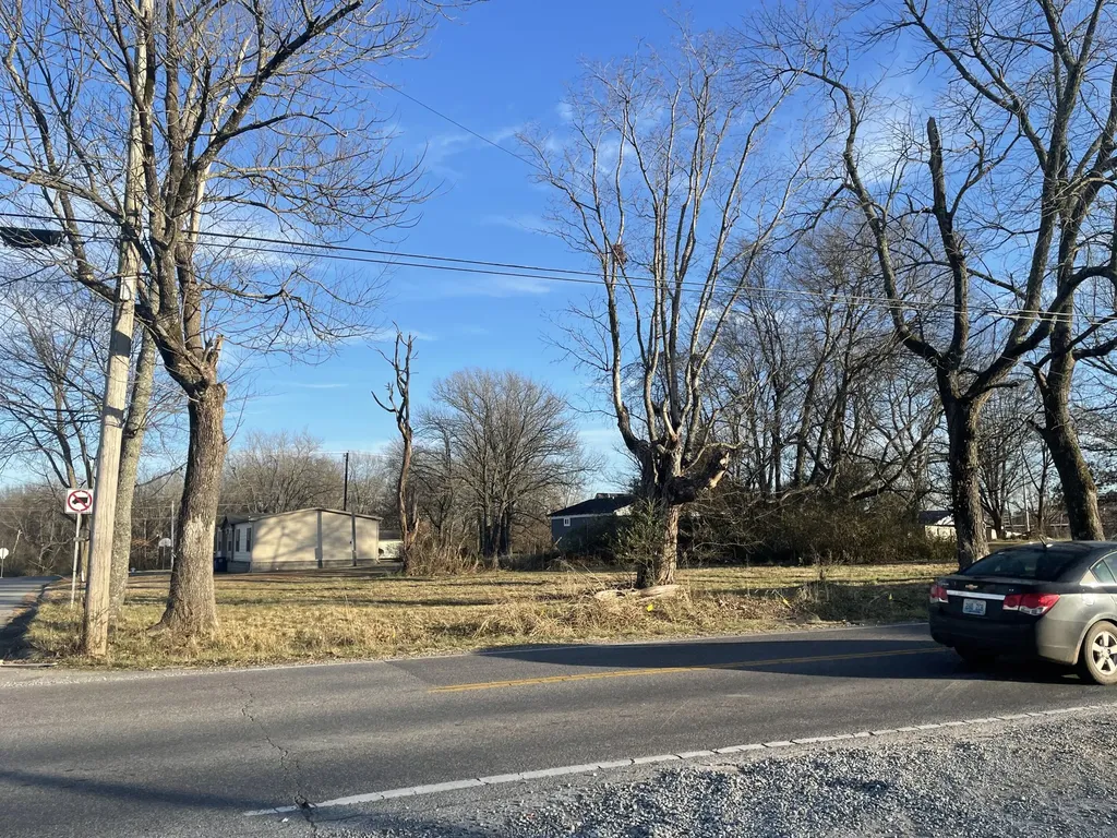 521 S 4th Street Murray KY 42071