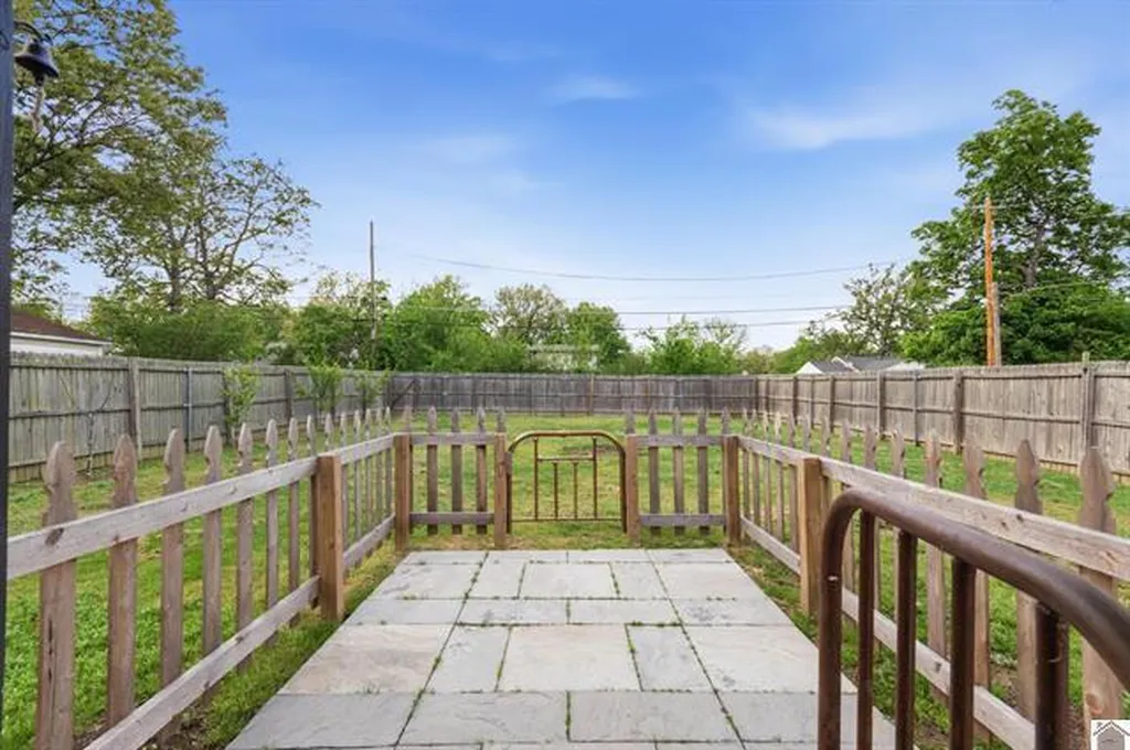2501 Harrison Street Paducah KY 42001
