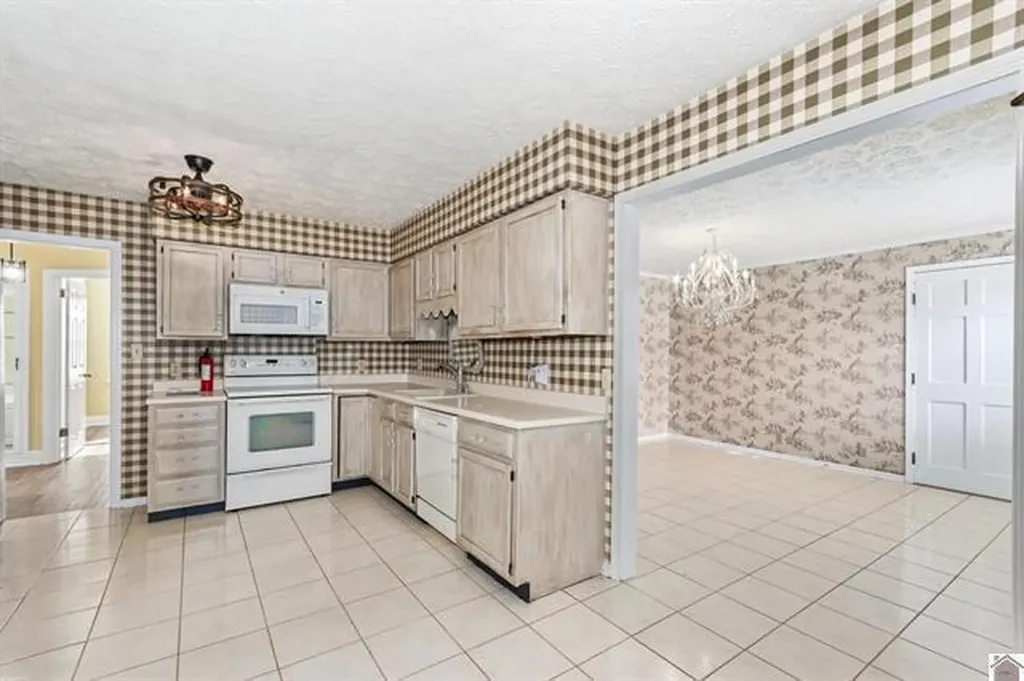 2501 Harrison Street Paducah KY 42001