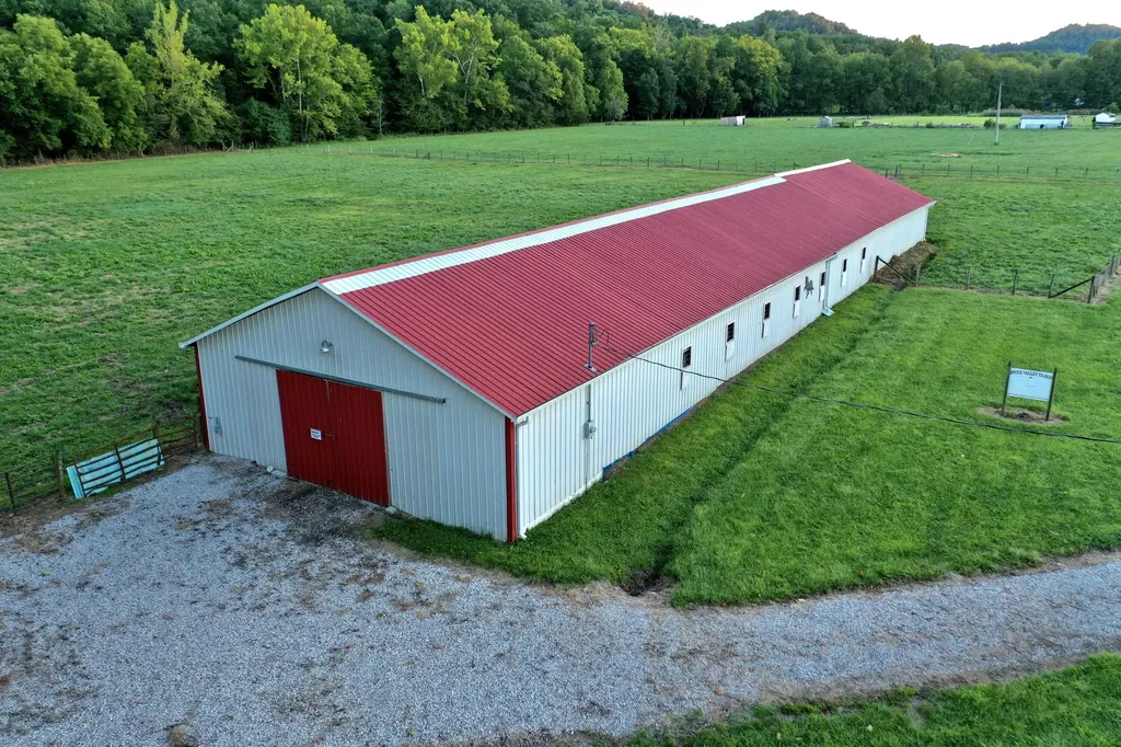 155 Spruce Valley Lane Jeffersonville KY 40337