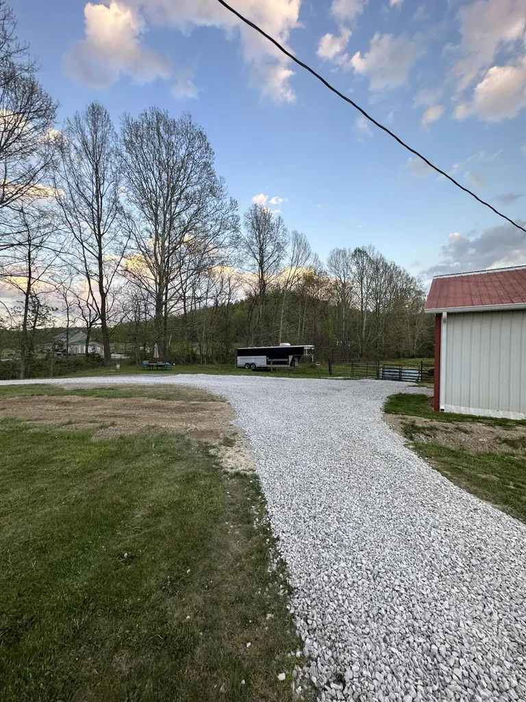 155 Spruce Valley Lane Jeffersonville KY 40337