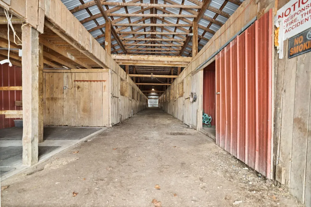 155 Spruce Valley Lane Jeffersonville KY 40337