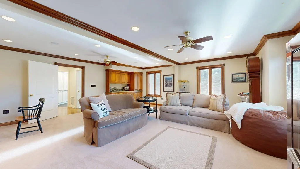 4041 Alameda Crescent Paducah KY 42001