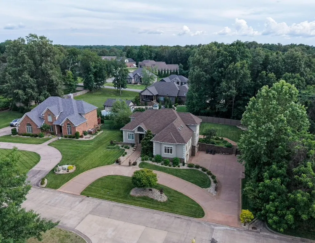 4041 Alameda Crescent Paducah KY 42001