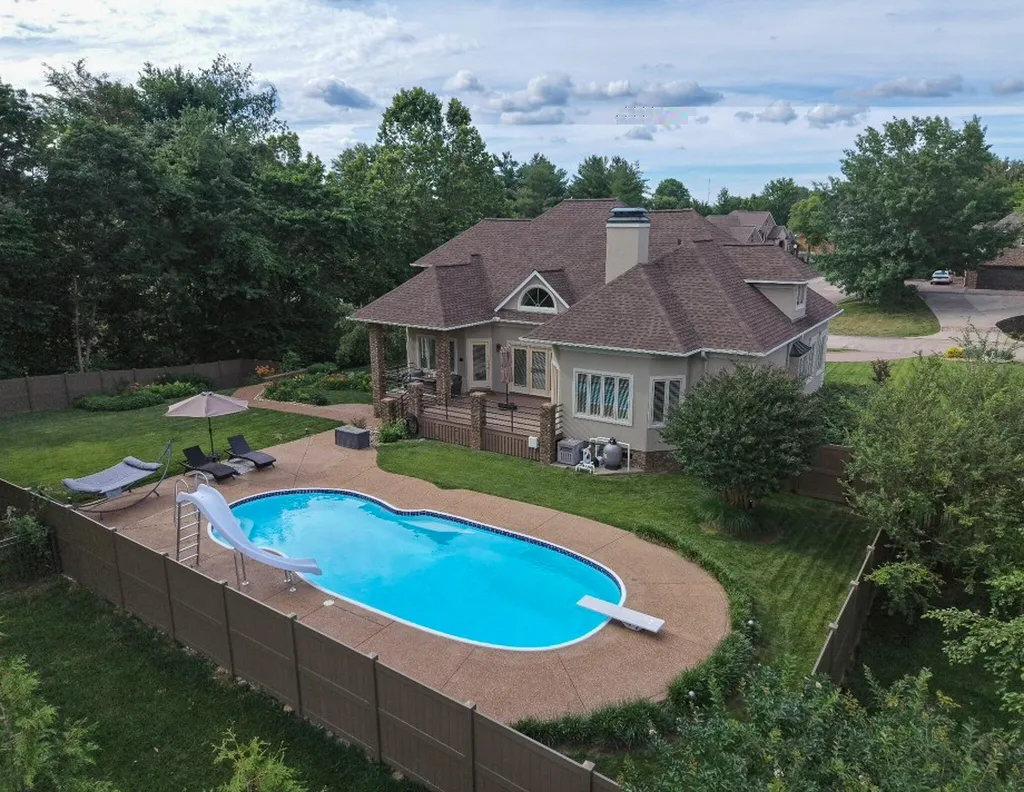 4041 Alameda Crescent Paducah KY 42001