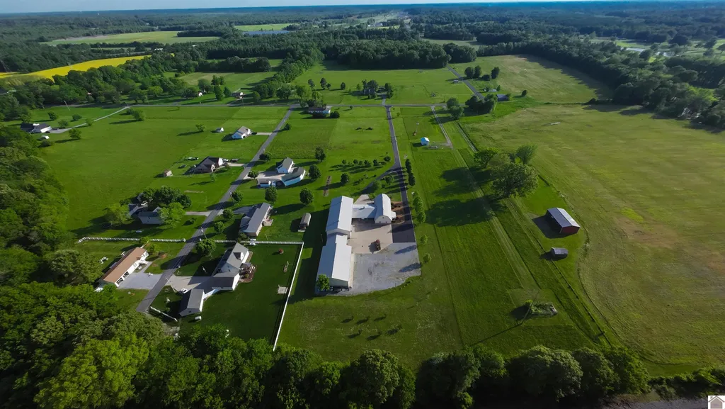 1040 Lone Valley Road Calvert City KY 42029
