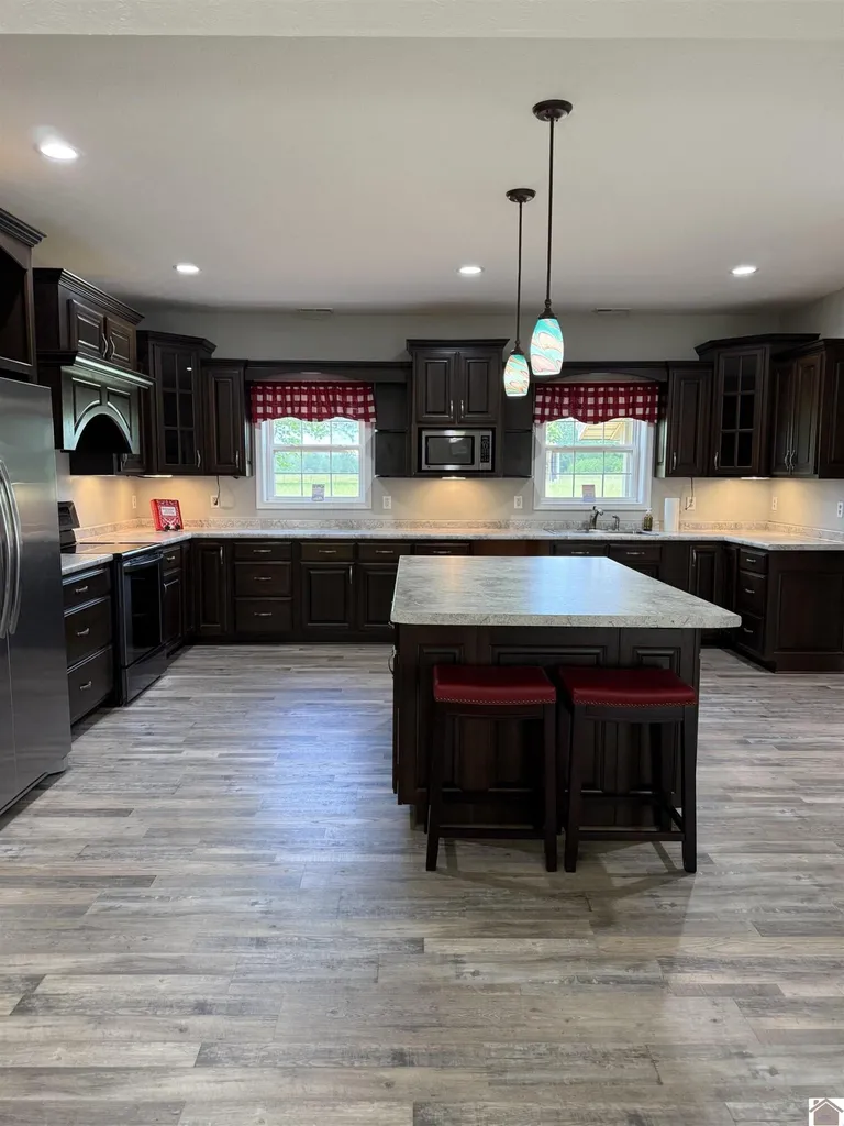 1040 Lone Valley Road Calvert City KY 42029