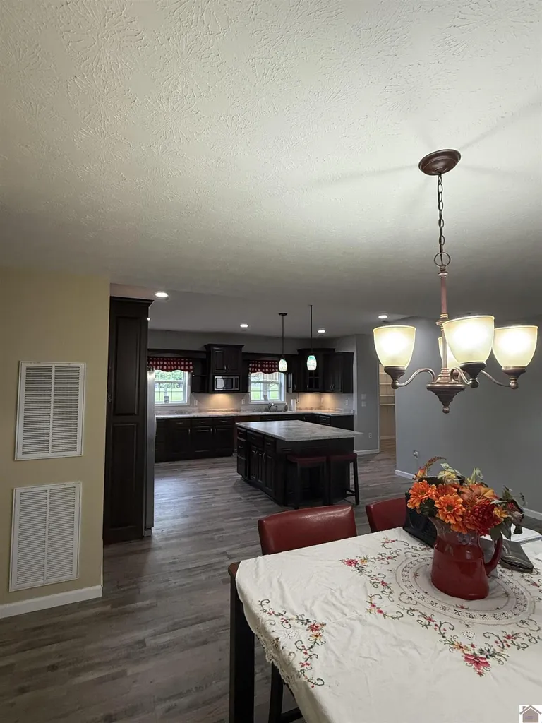 1040 Lone Valley Road Calvert City KY 42029