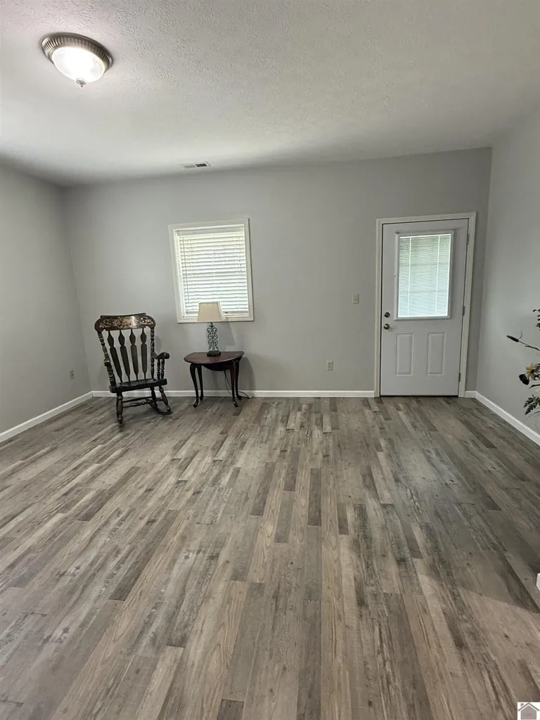 1040 Lone Valley Road Calvert City KY 42029