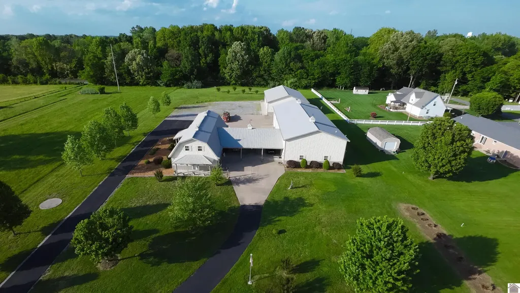 1040 Lone Valley Road Calvert City KY 42029