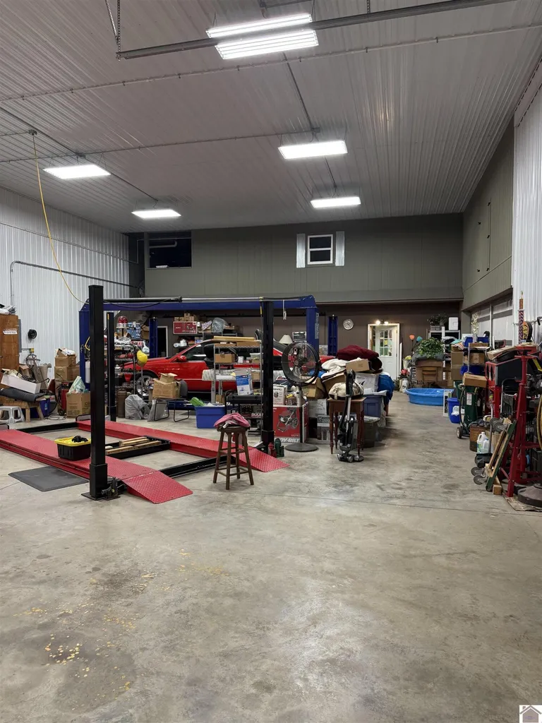 1040 Lone Valley Road Calvert City KY 42029