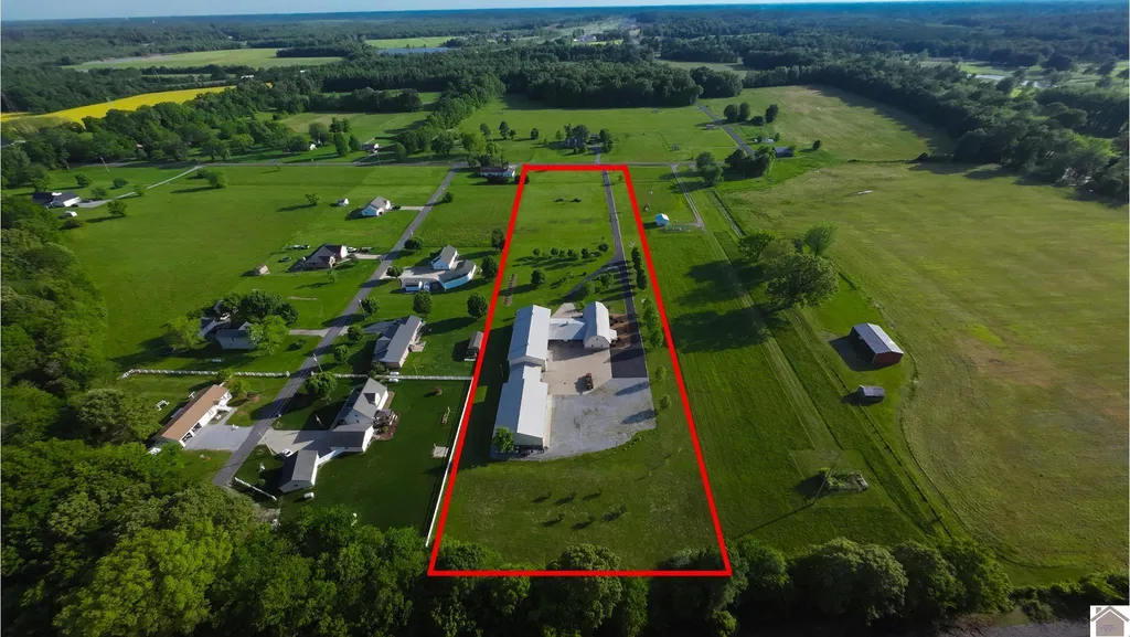 1040 Lone Valley Road Calvert City KY 42029