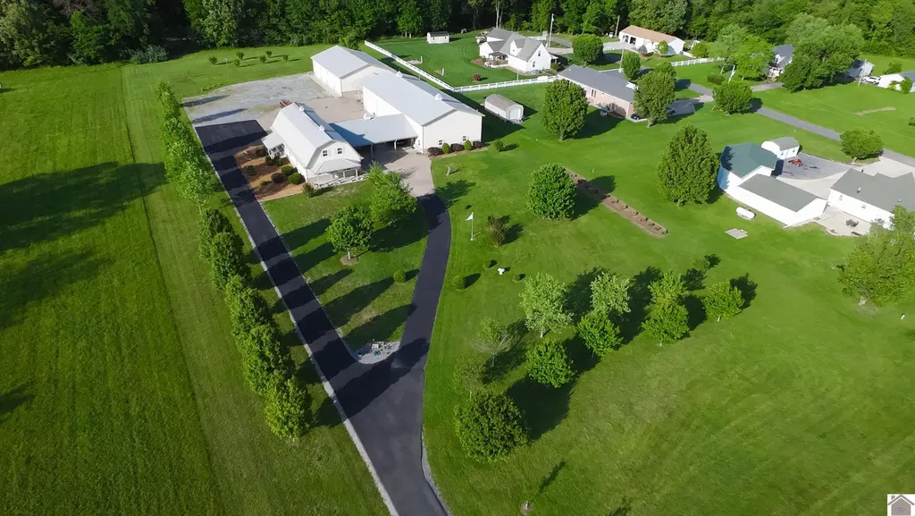 1040 Lone Valley Road Calvert City KY 42029