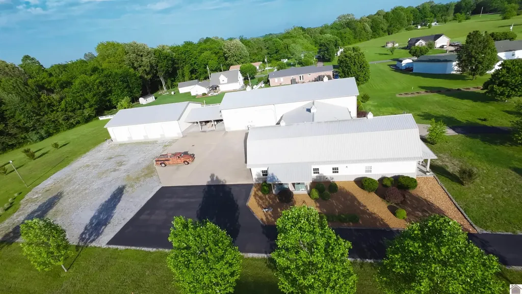 1040 Lone Valley Road Calvert City KY 42029