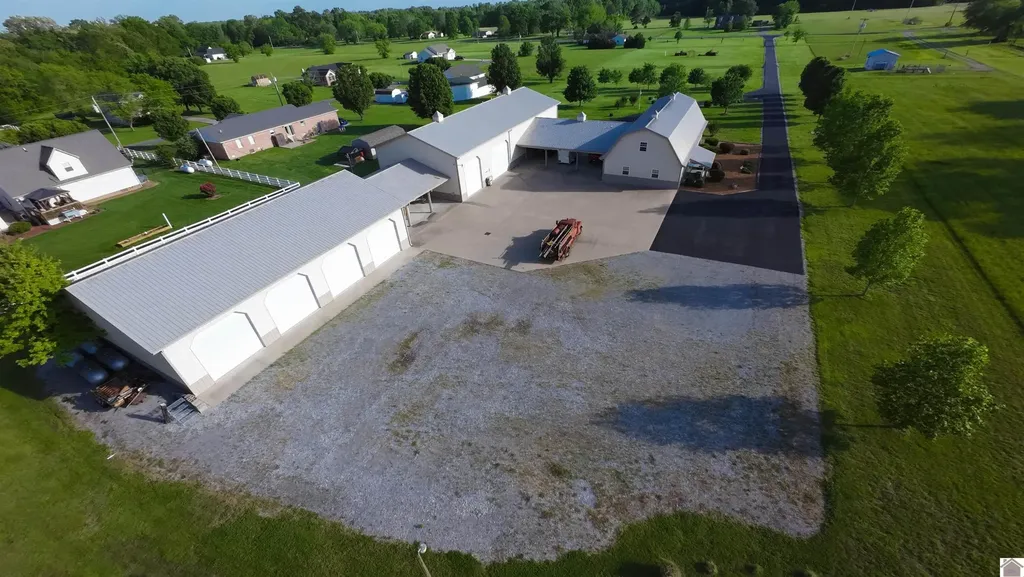 1040 Lone Valley Road Calvert City KY 42029