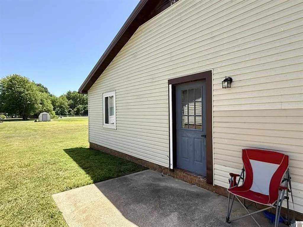 1302 Valleywood Drive Murray KY 42071