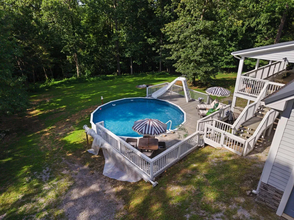130 Crosscreek Road Cadiz KY 42211