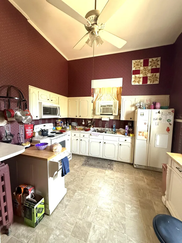 527 S 7th Street Mayfield KY 42066