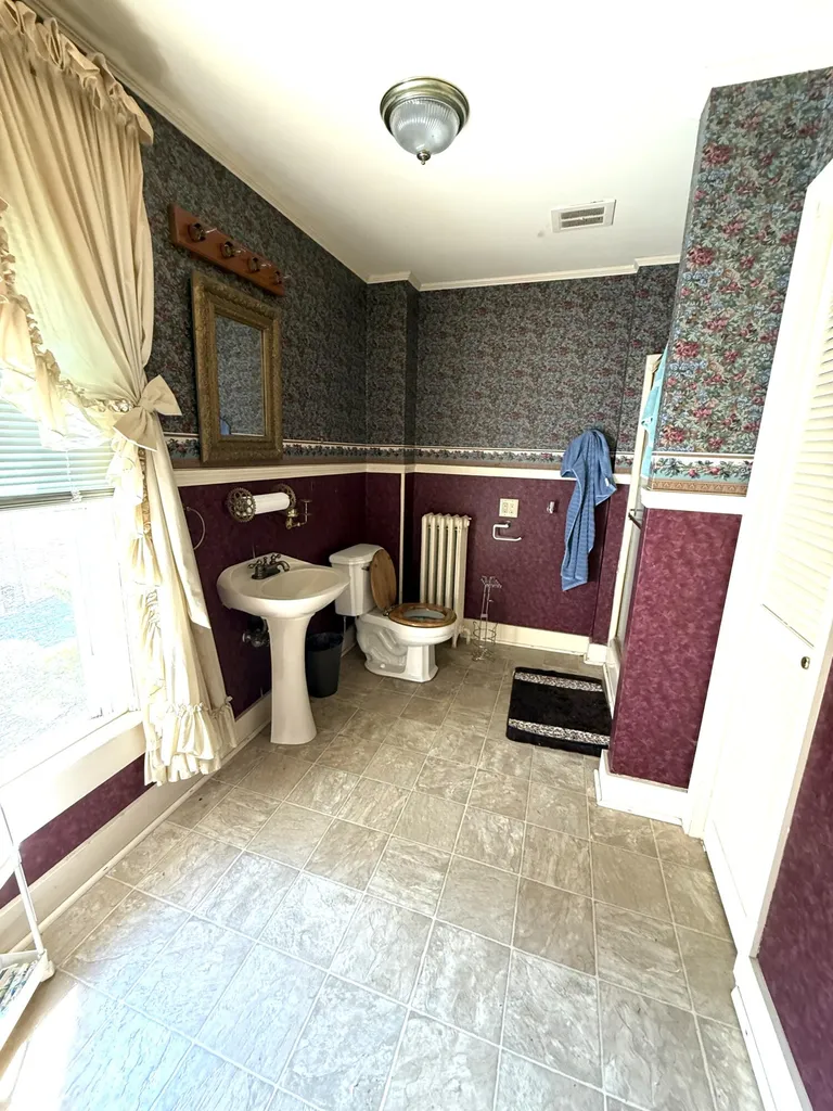 527 S 7th Street Mayfield KY 42066