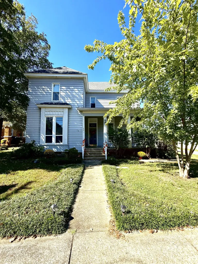 527 S 7th Street Mayfield KY 42066