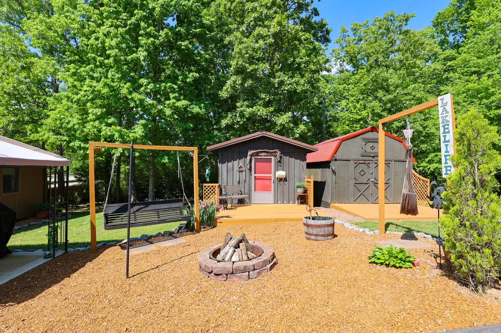 396 Shoreline Drive New Concord KY 42076