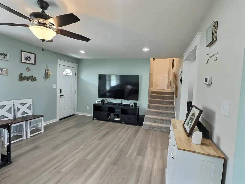 2063 Kentucky 58 Mayfield KY 42066