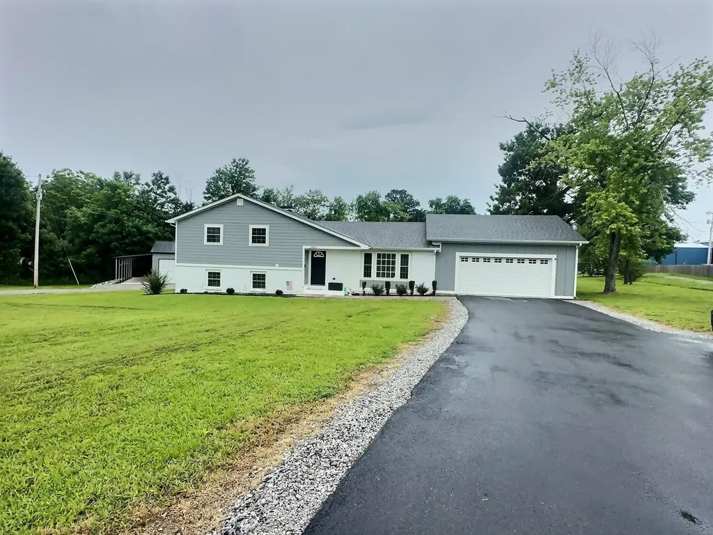2063 Kentucky 58 Mayfield KY 42066