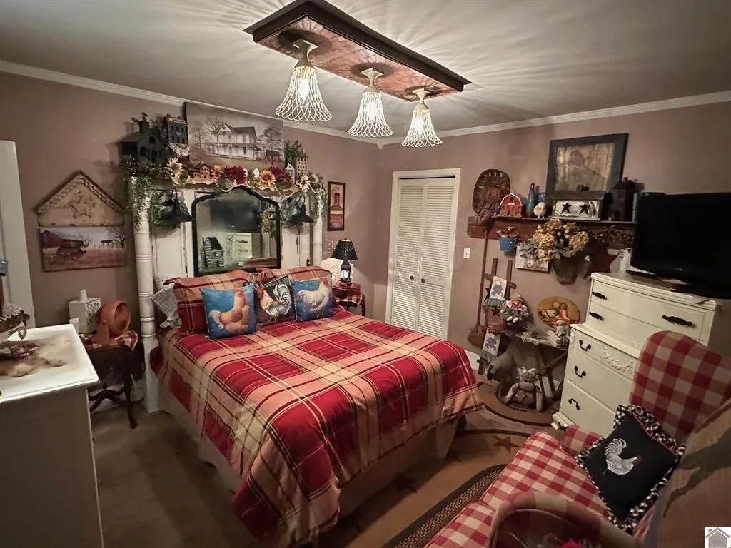 9047 E Kentucky 94 Fulton KY 42041