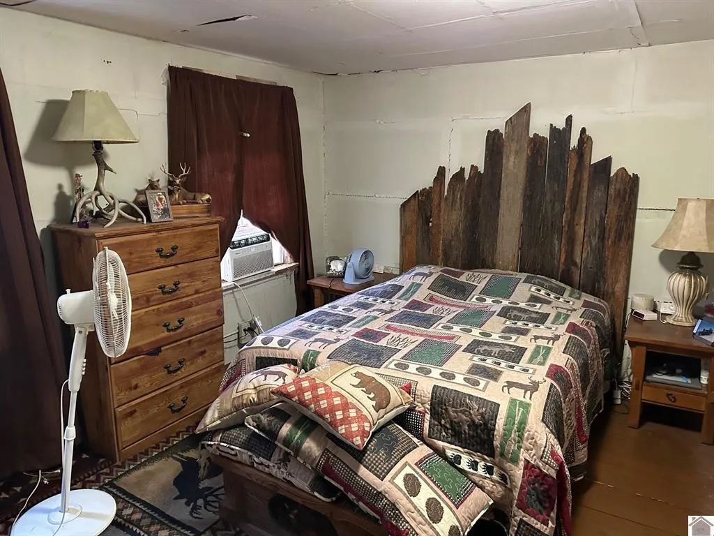 9047 E Kentucky 94 Fulton KY 42041
