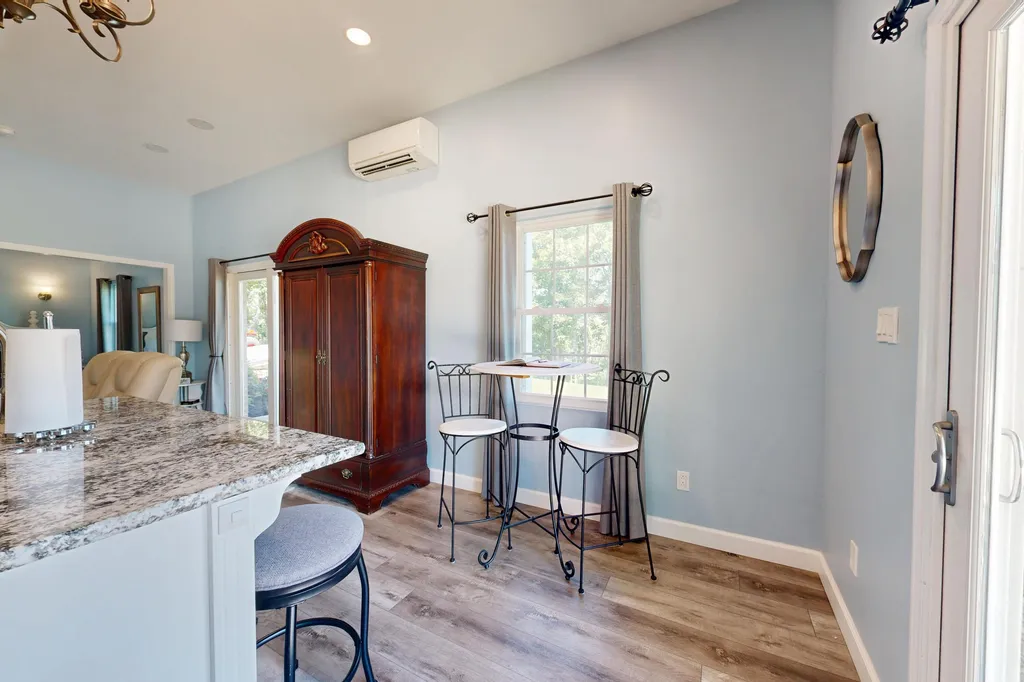 378 Little Oaks Lane Murray KY 42071