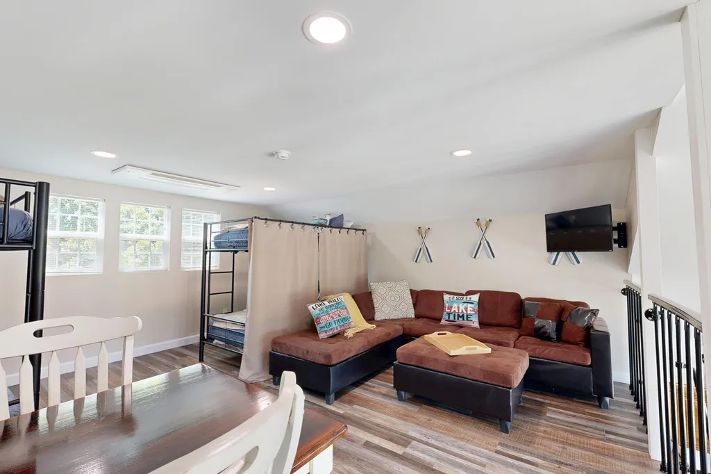 378 Little Oaks Lane Murray KY 42071