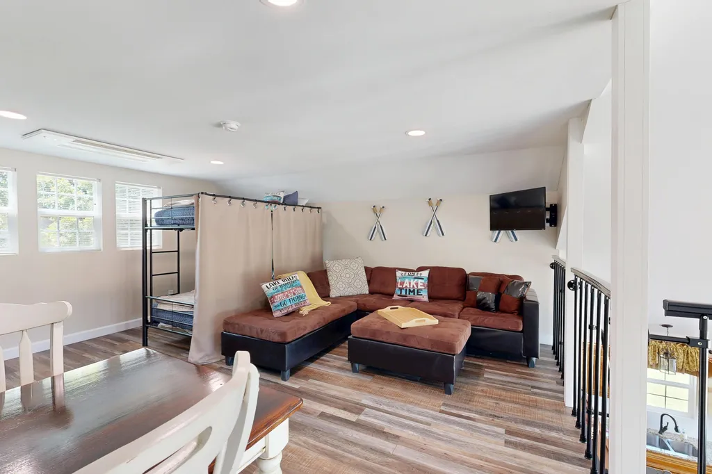 378 Little Oaks Lane Murray KY 42071