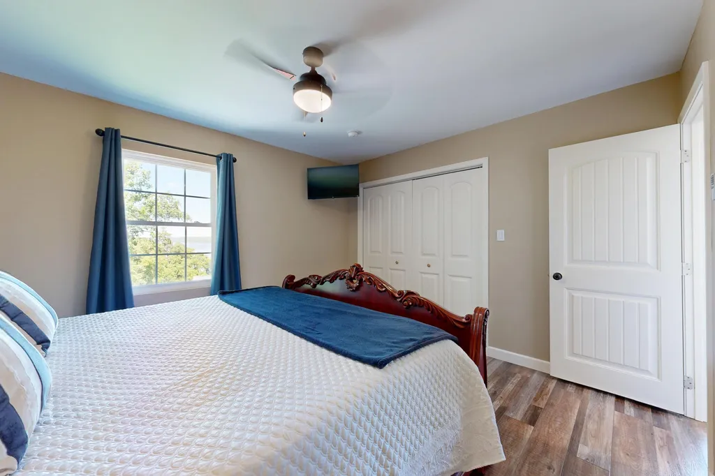 378 Little Oaks Lane Murray KY 42071