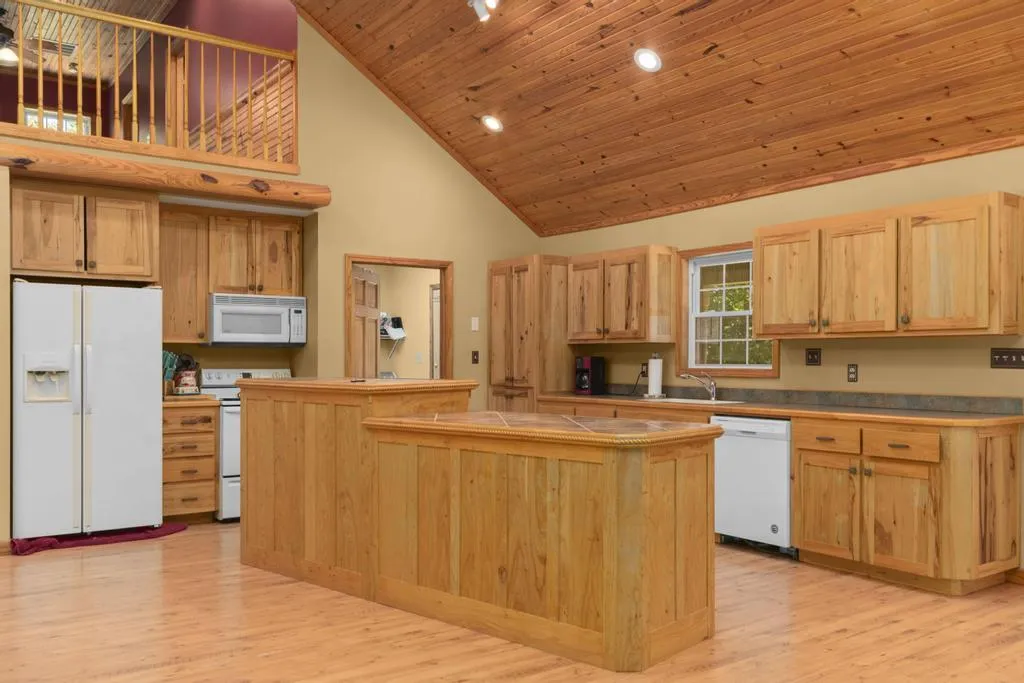 3329 Tatumsville Highway Gilbertsville KY 42044