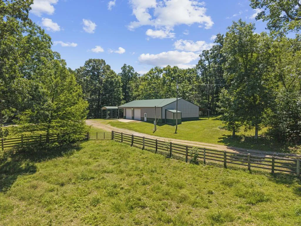 3329 Tatumsville Highway Gilbertsville KY 42044