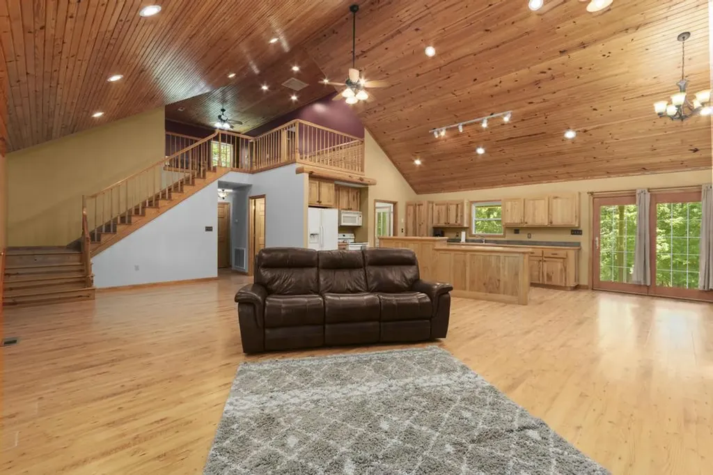 3329 Tatumsville Highway Gilbertsville KY 42044